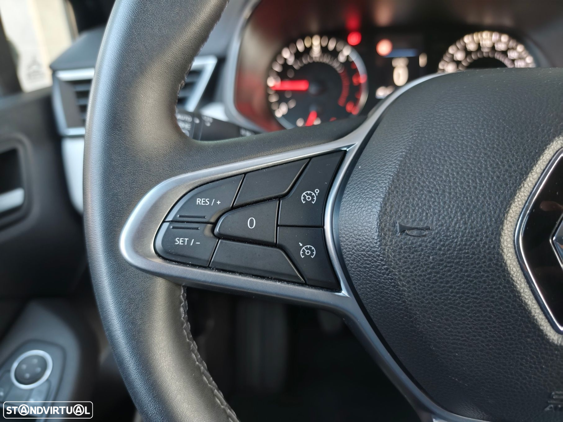 Renault Clio 1.5 Blue dCi Evolution - 24