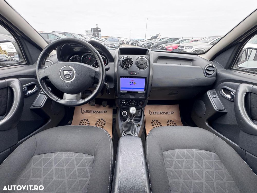 Dacia Duster 1.6 4x4 Laureate - 15