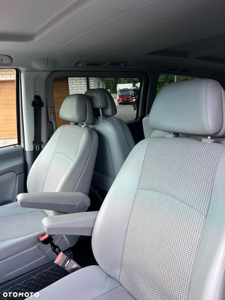 Mercedes-Benz Viano - 11
