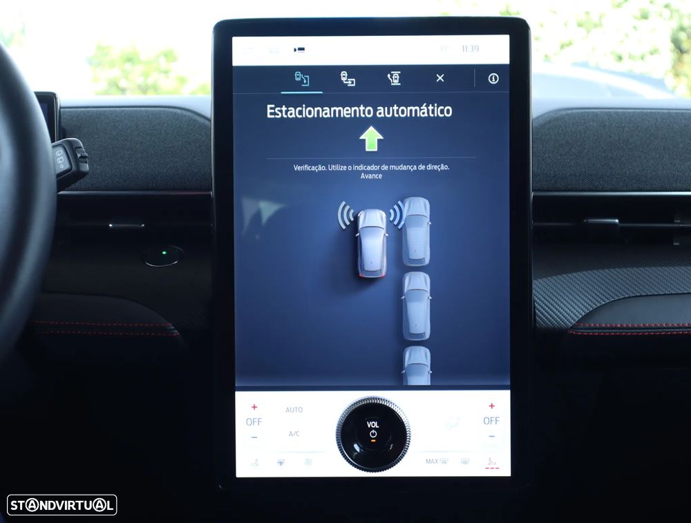 Ford Mustang Mach-E AWD PREMIUM - 50