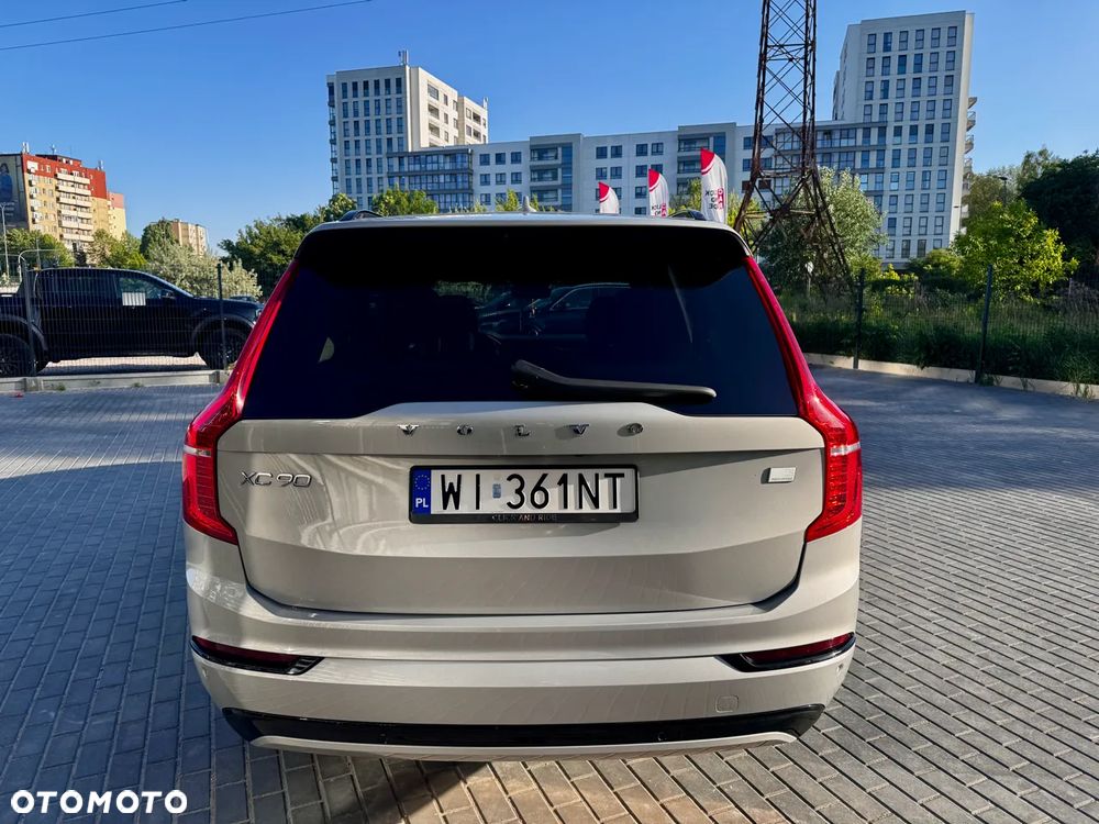 Volvo XC 90 T8 AWD Plug-In Hybrid Ultra Dark 7os - 7