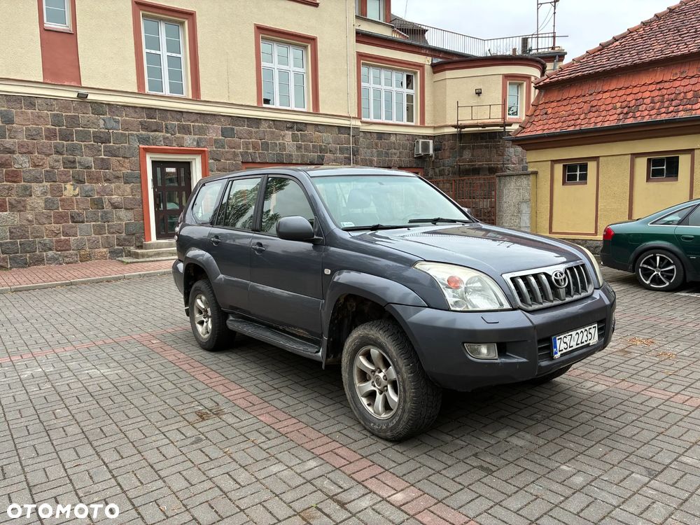 Toyota Land Cruiser - 1