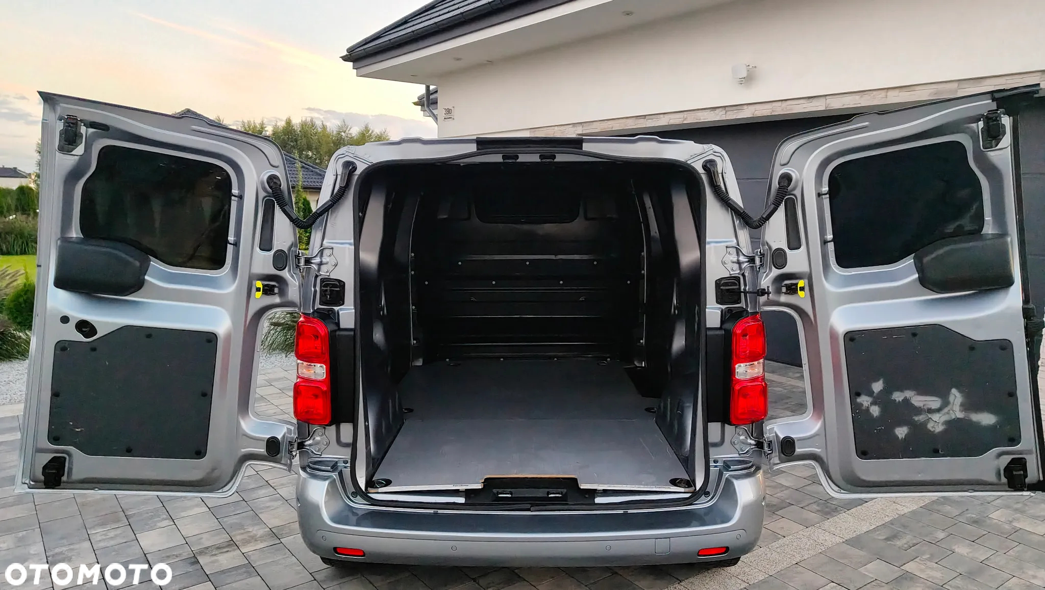 Opel VIVARO - 24