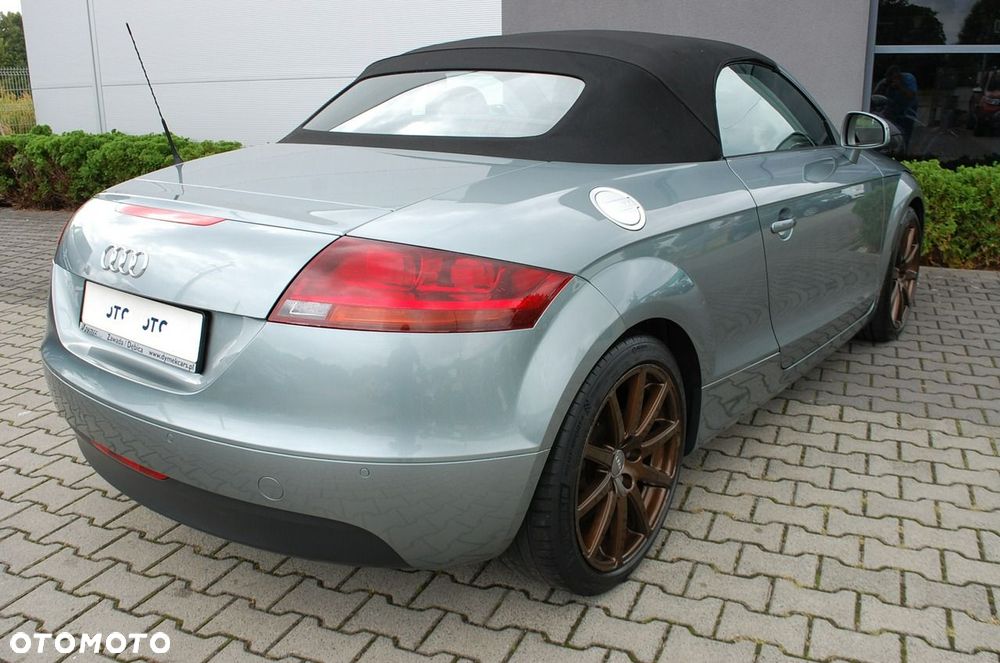 Audi TT Roadster - 15