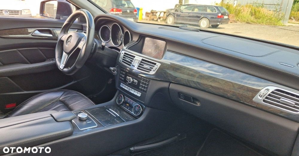 Mercedes-Benz CLS - 19