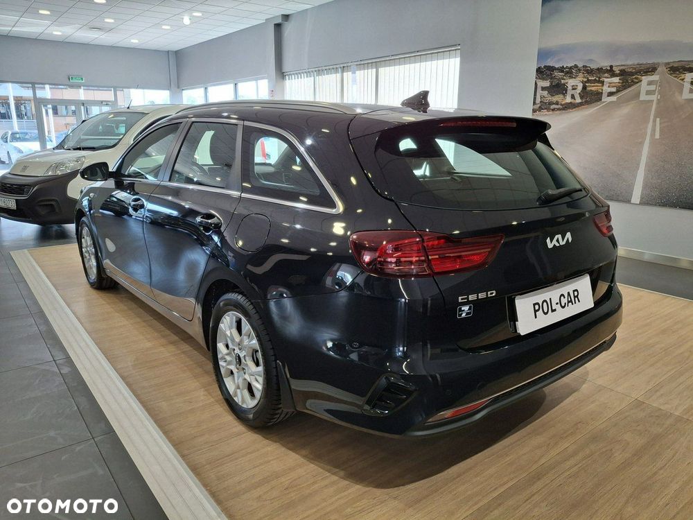 Kia Ceed 1.5 T-GDI M - 9