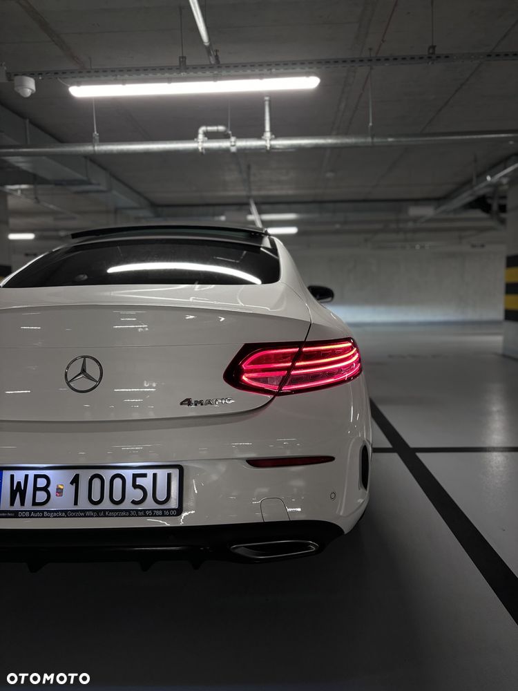 Mercedes-Benz Klasa C 300 4MATIC 9G-TRONIC - 6