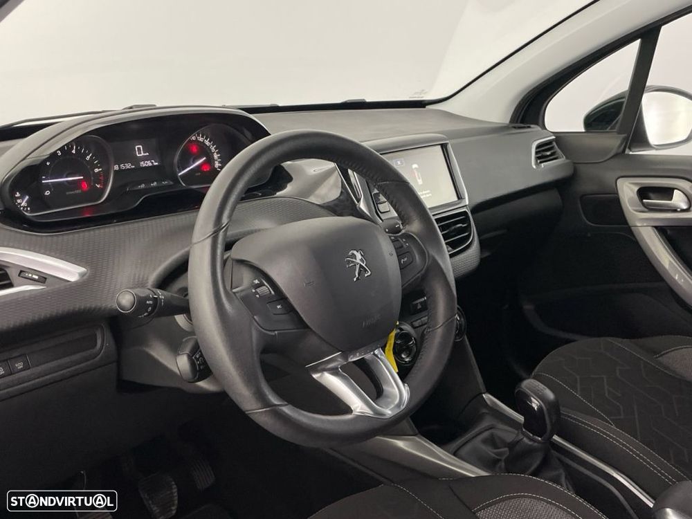Peugeot 2008 1.2 PureTech Active - 16