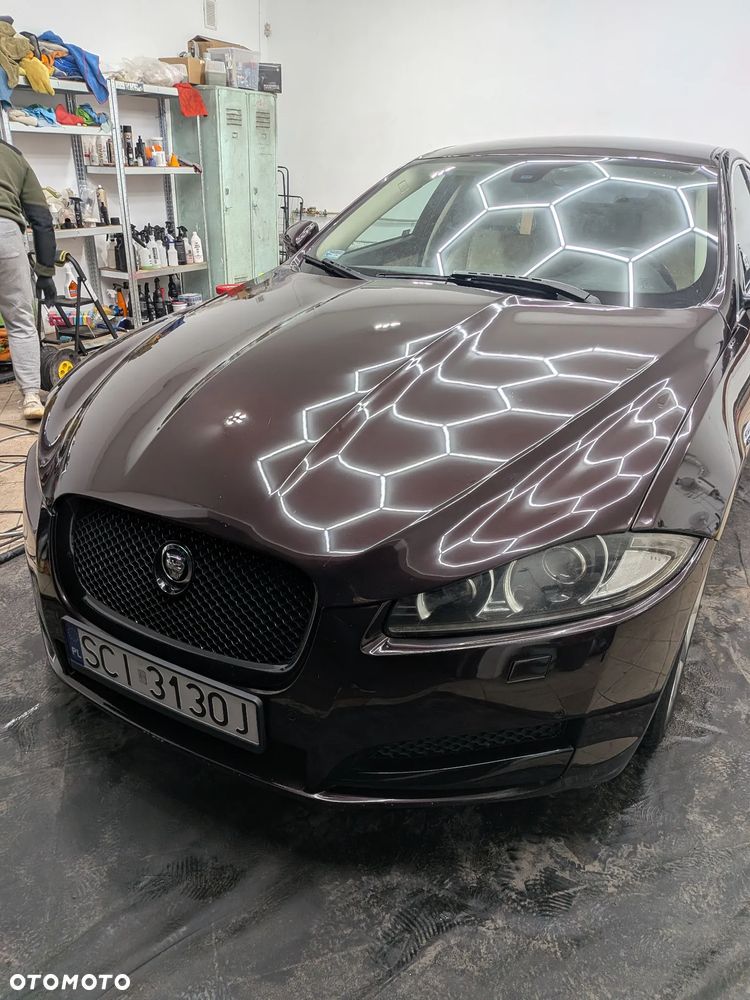 Jaguar XF 2.2 D Portfolio - 4