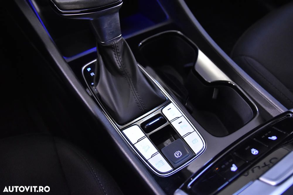 Hyundai Tucson 1.6 T-GDi 48V-Hybrid 2WD DCT Select - 19