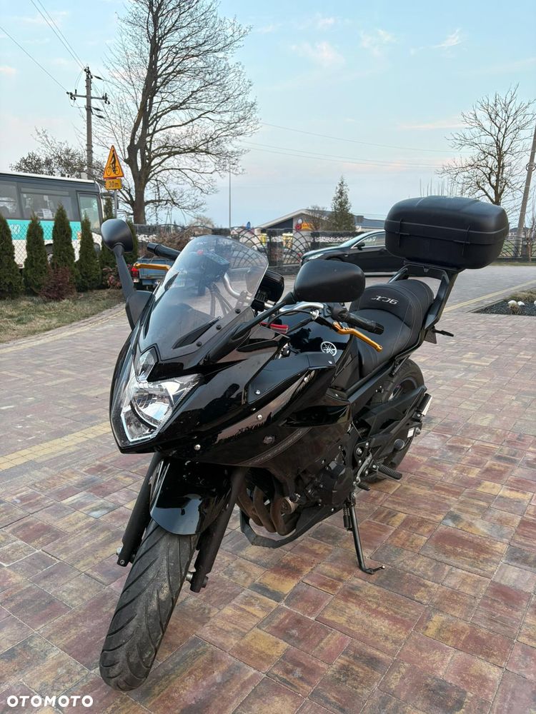 Yamaha XJ - 8