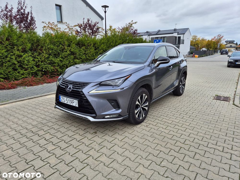 Lexus NX 300h F Impression AWD - 1