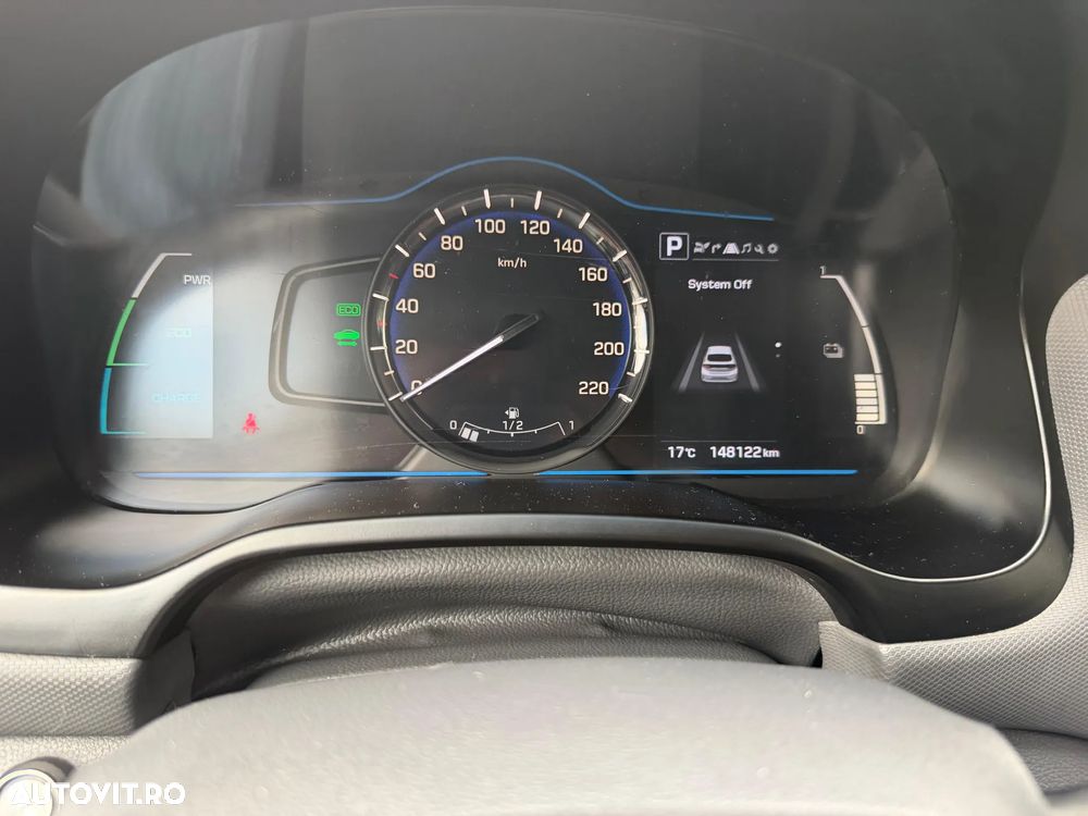 Hyundai IONIQ - 18