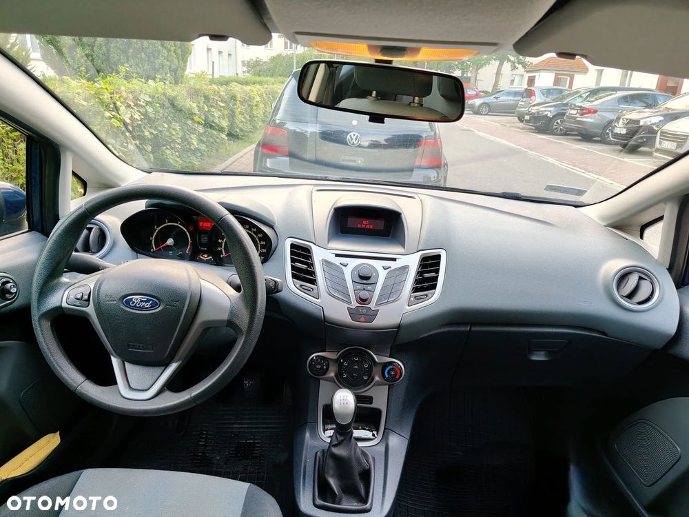 Ford Fiesta 2009 photo 3