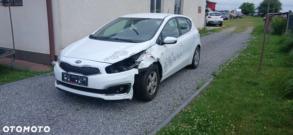 Kia Ceed 1.4 CVVT Attract - 1