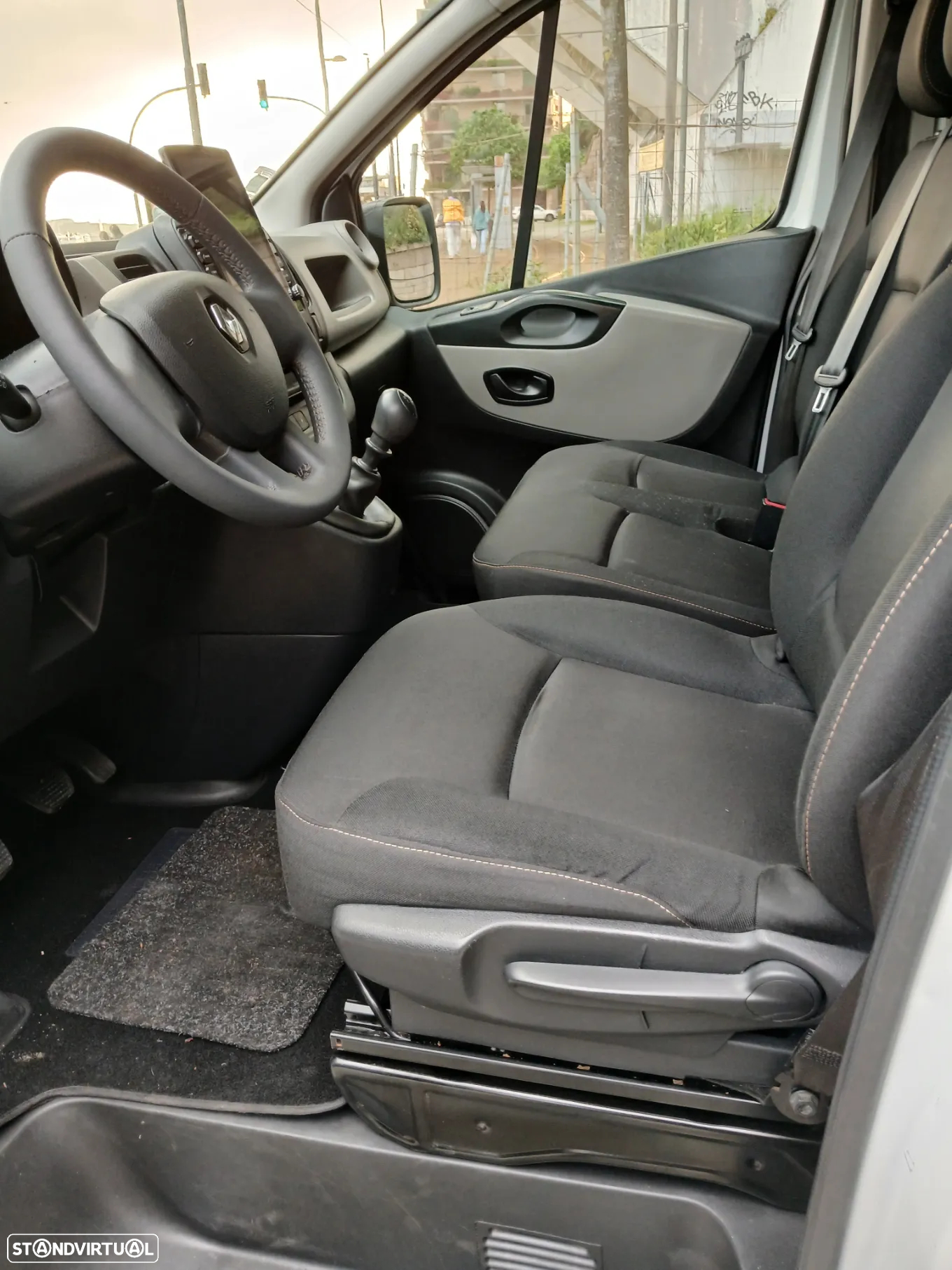 Renault Trafic L2H1 - 9