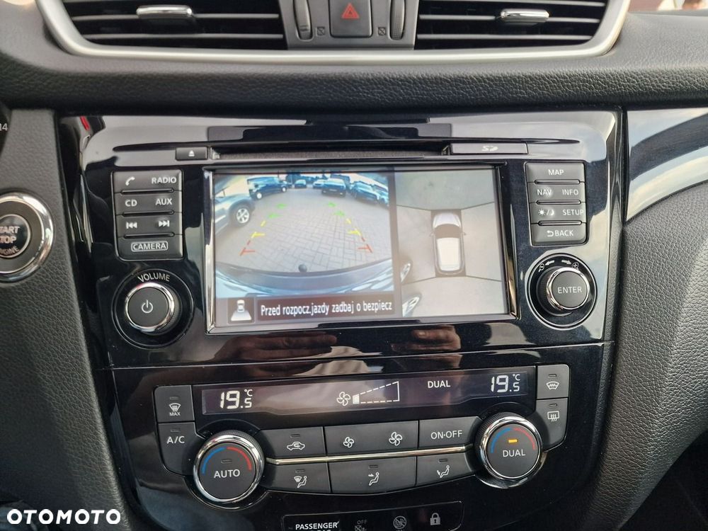 Nissan Qashqai 1.2 DIG-T N-Connecta EU6 - 25