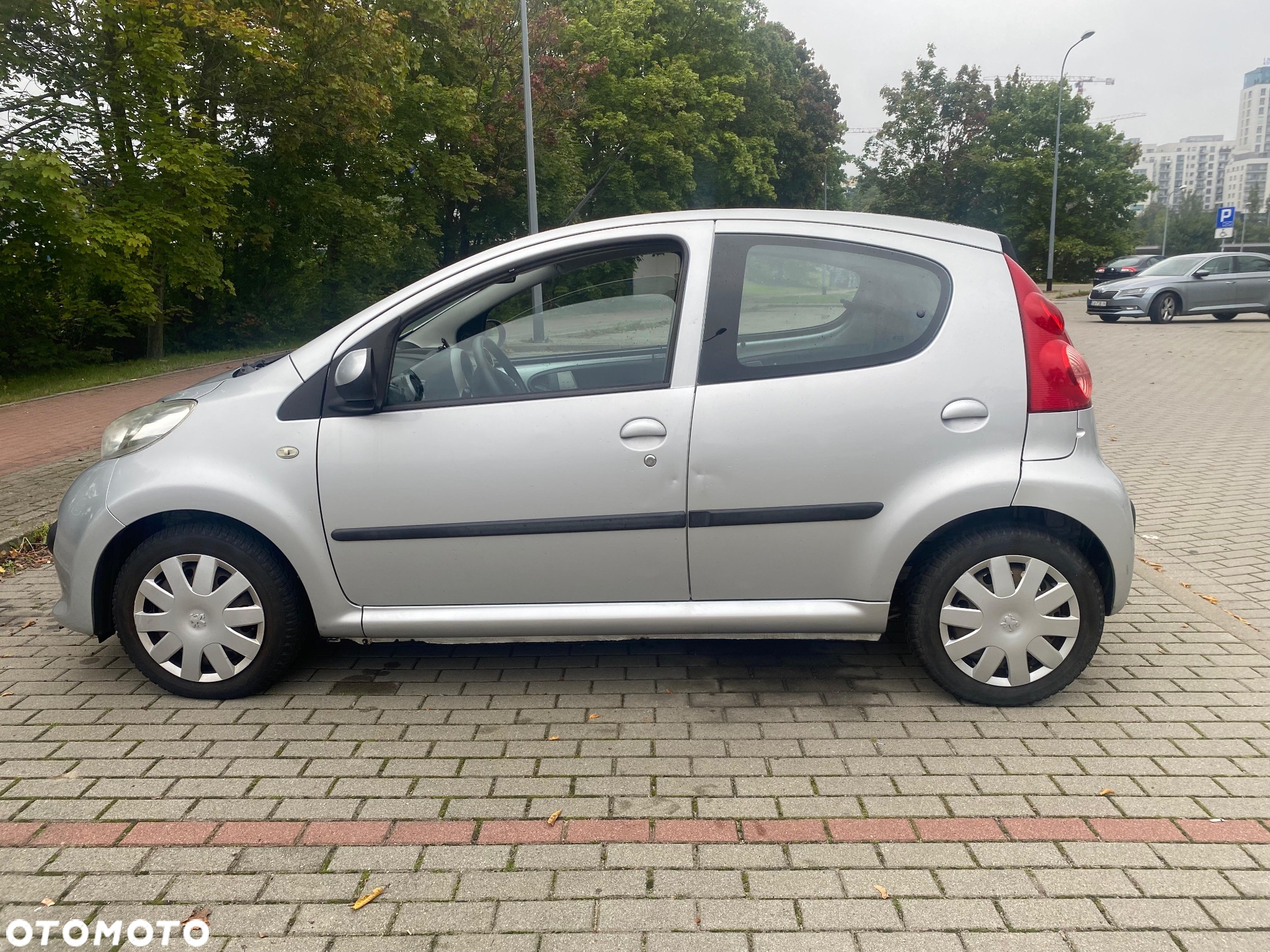 Peugeot 107 1.0 Happy - 2