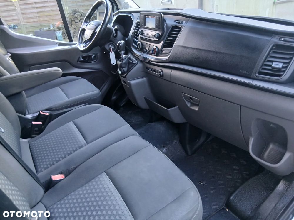 Ford Transit - 18