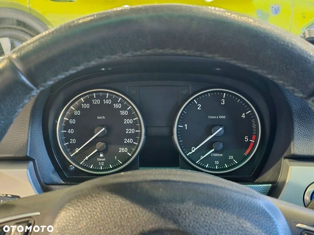 BMW Seria 3 - 24