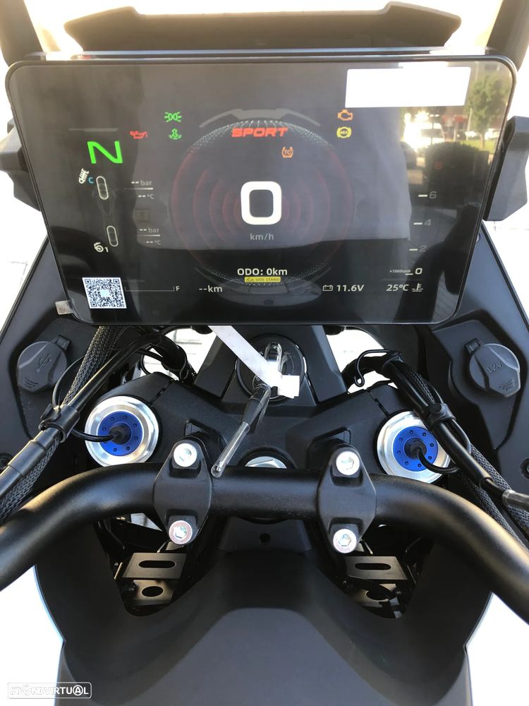 CF Moto 800MT ES - 16