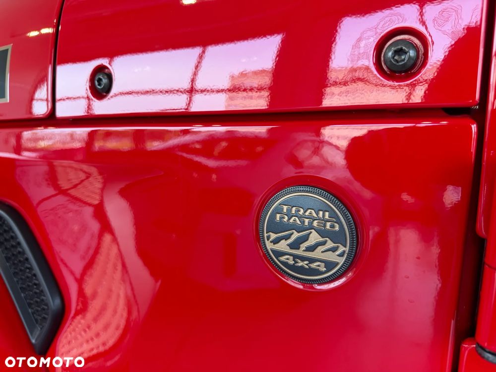 Jeep Wrangler - 11