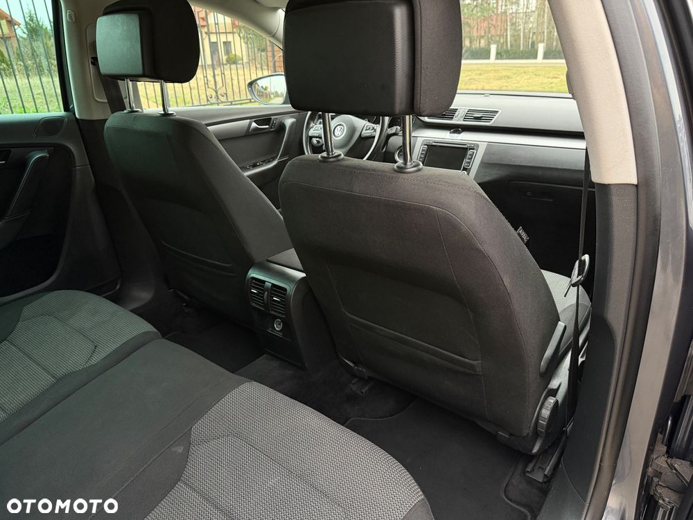 Volkswagen Passat 2.0 Blue TDI DPF Highline - 25