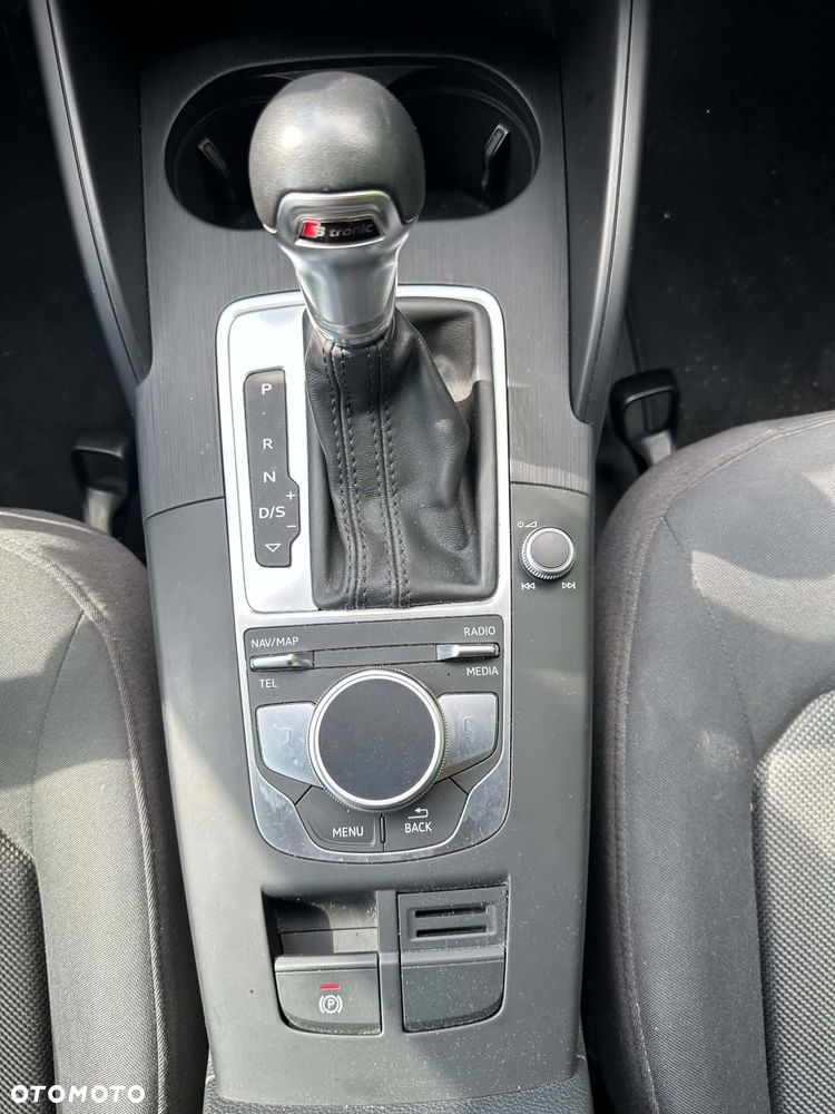 Audi A3 Sportback 1.0 TFSI S tronic - 9