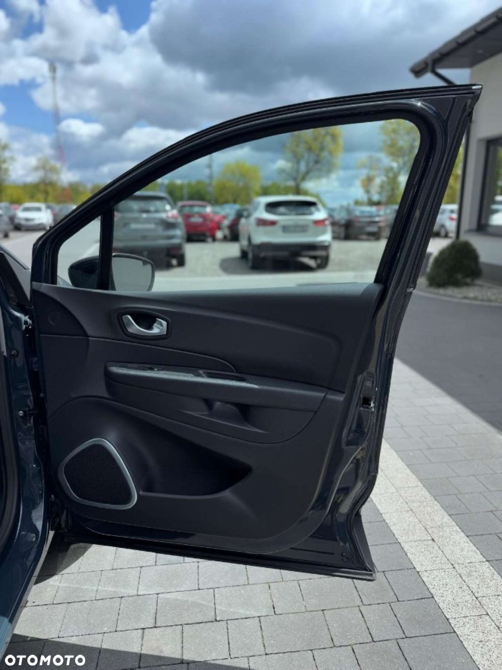 Renault Captur - 30