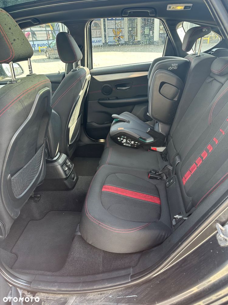 BMW Seria 2 218d Sport Line - 9