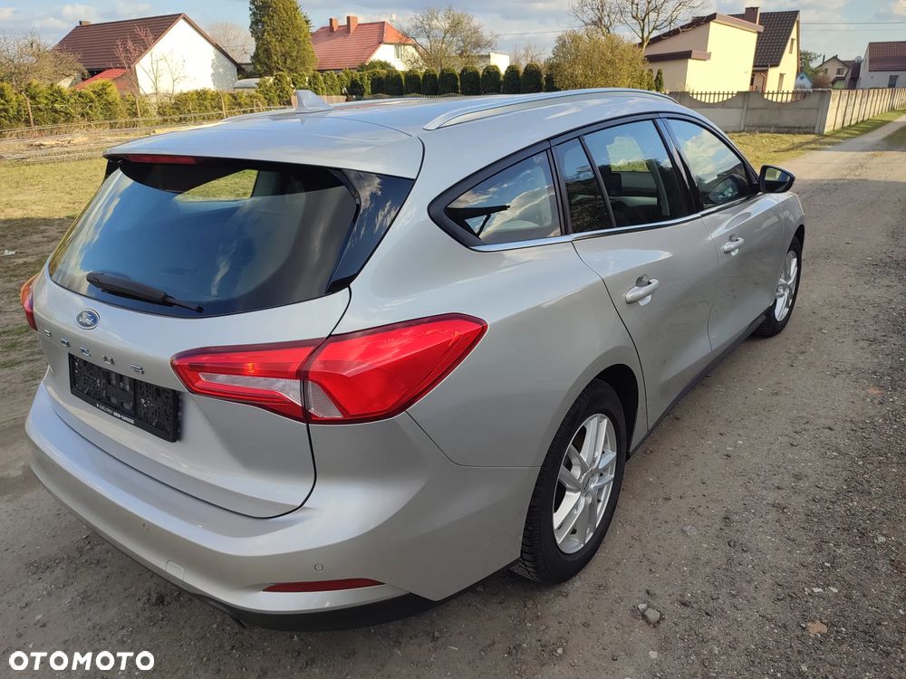 Ford Focus 1.5 EcoBlue STart-Stopp-System TITANIUM - 6