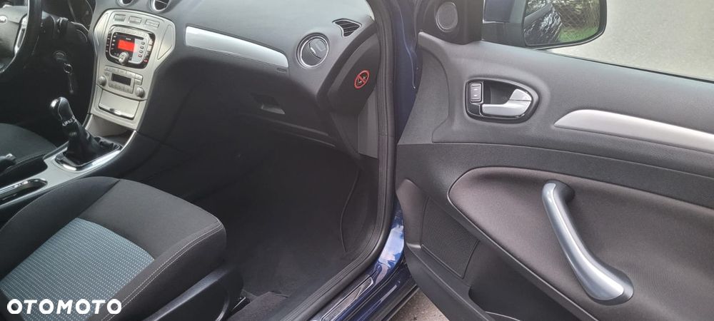 Ford Mondeo - 21