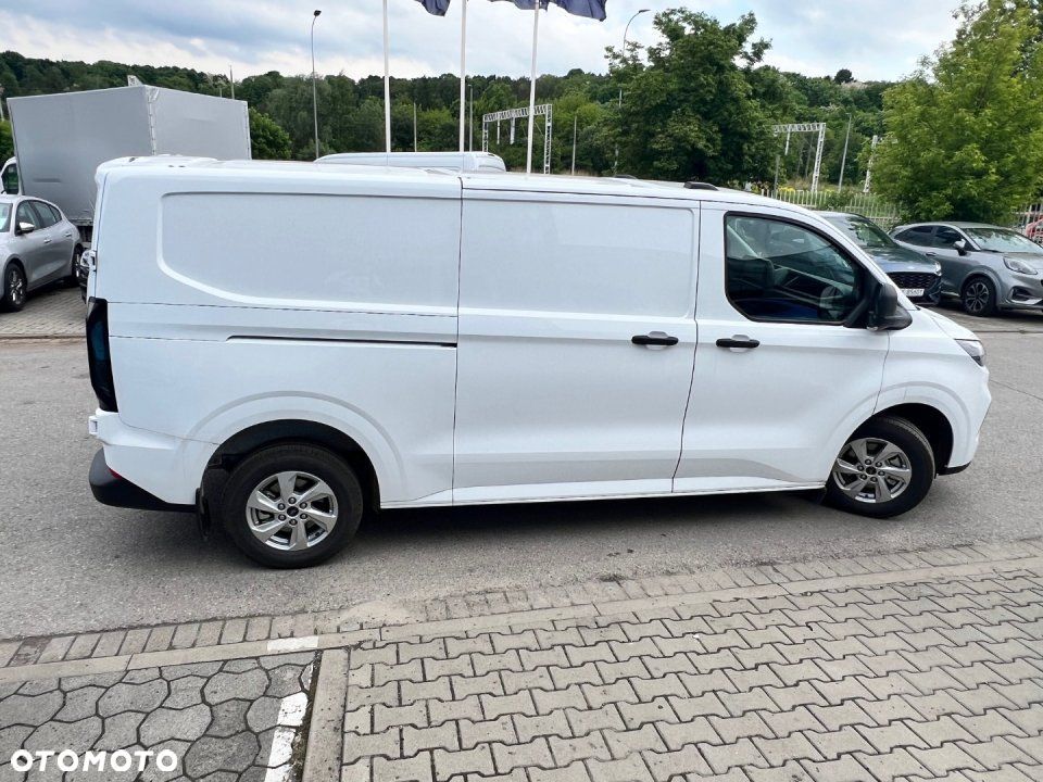 Ford Transit Custom - 11