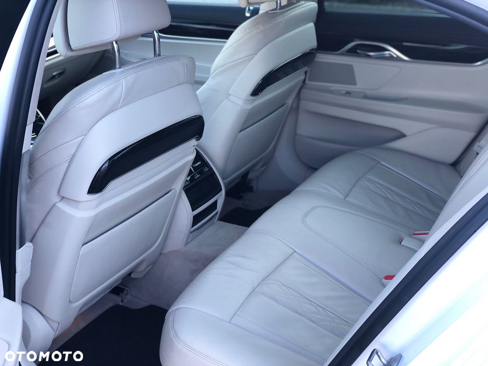 BMW Seria 7 730d - 18