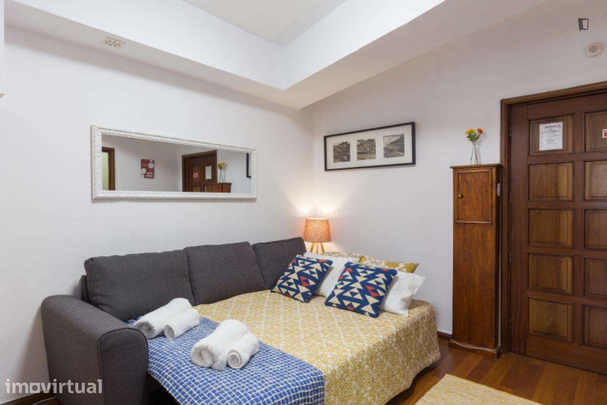 Apartamento com 1 quartos - localizado em Cedofeita Porto - Grande imagem: 4/35