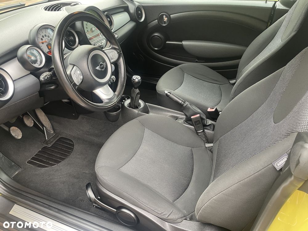 MINI Cooper - 23