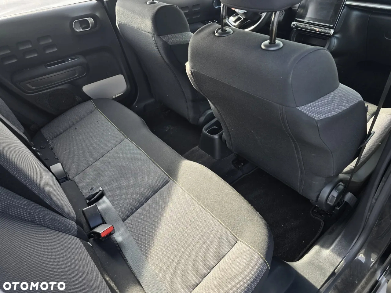 Citroën C3 Pure Tech 110 S&S EAT6 SHINE - 9