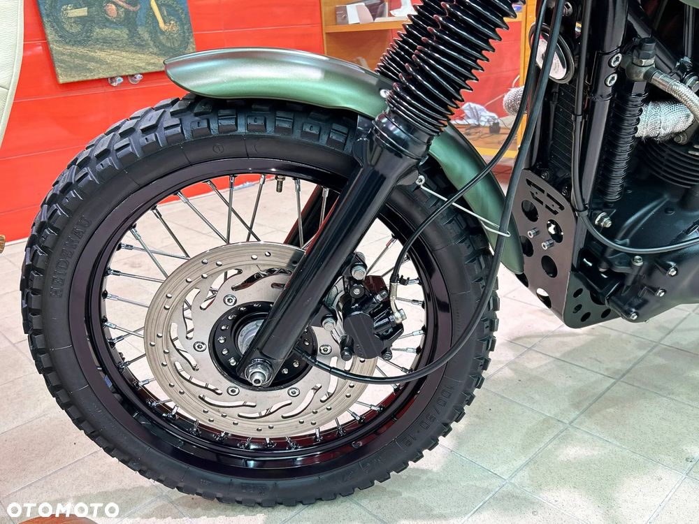 Triumph Scrambler - 12