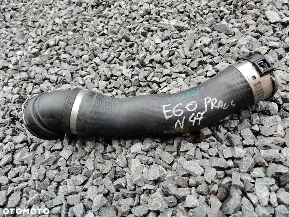 BMW E60 E61 2.0d N47 Przewód Wąż Rura Przewód INTERCOOLERA Prawa - 2