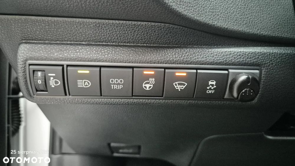 Toyota Corolla 1.8 Hybrid Comfort - 13