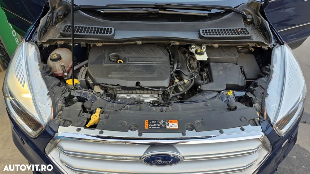 Ford Kuga - 12