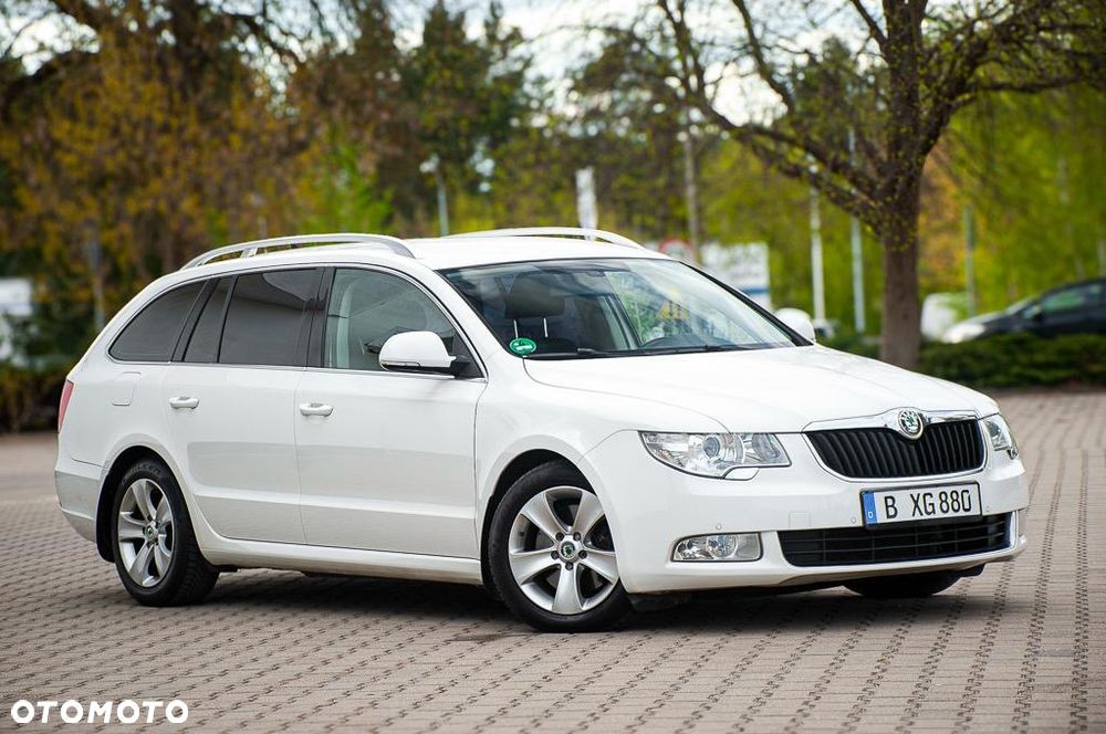Skoda Superb 2.0 TDI DSG Ambition - 24