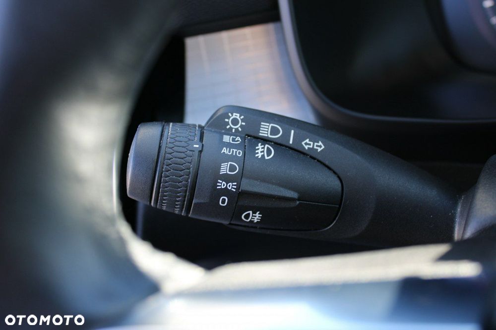 Volvo XC 40 - 18