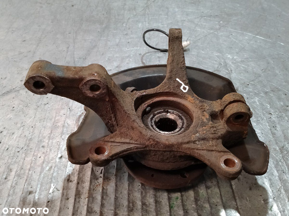 ZWROTNICA PRAWY PRZÓD SUZUKI SWIFT 1.3 V10 - 2