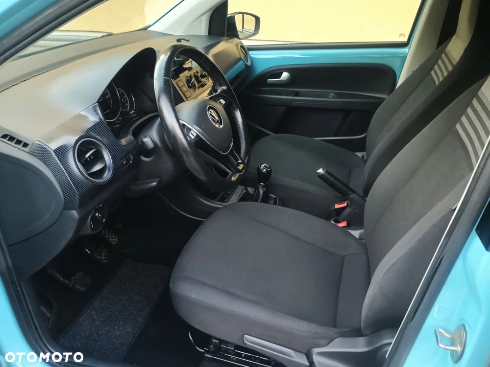 Volkswagen up! - 10