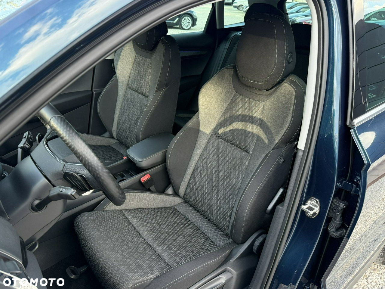 Skoda Karoq 1.5 TSI ACT 4x2 Style DSG - 14