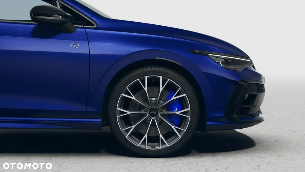 Volkswagen Golf - 6