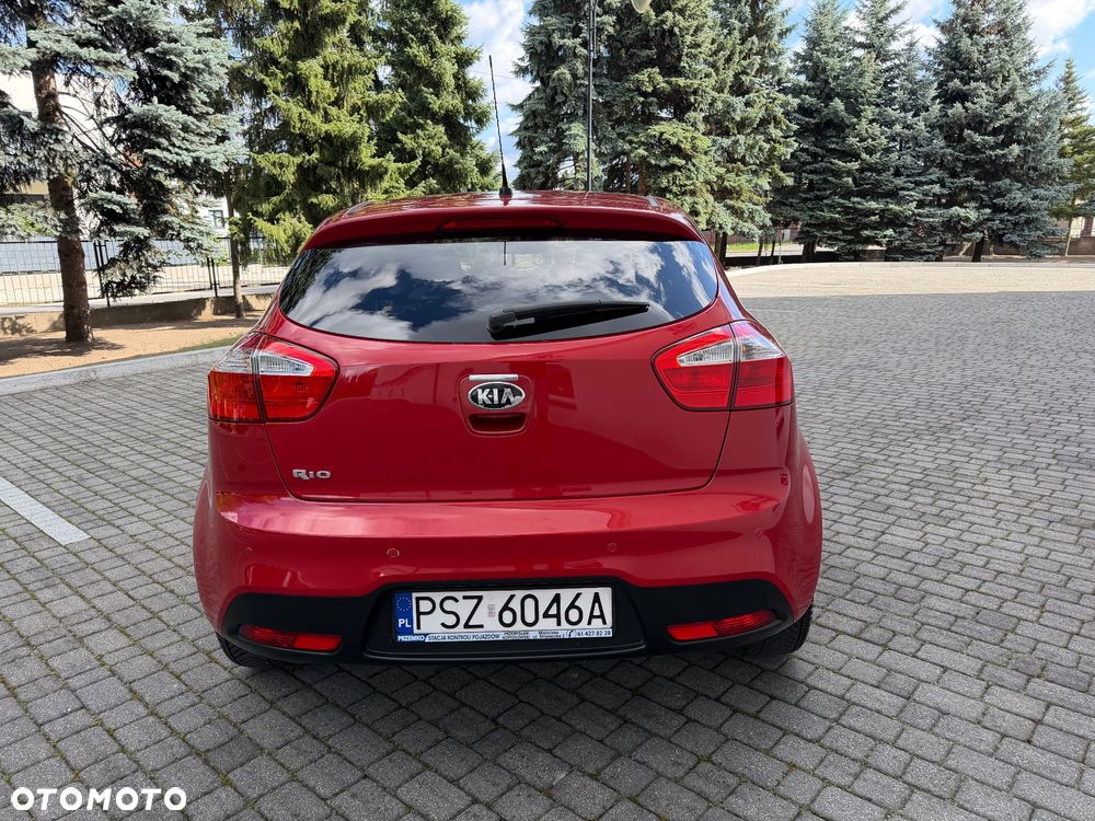 Kia Rio - 13