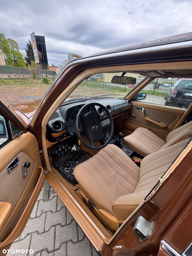 Mercedes-Benz W123 - 8