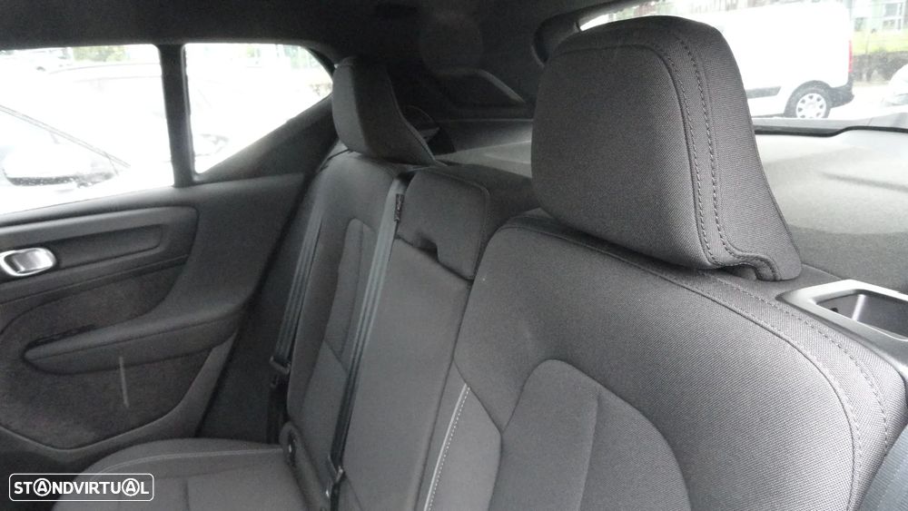 Volvo XC 40 Recharge Plus - 17